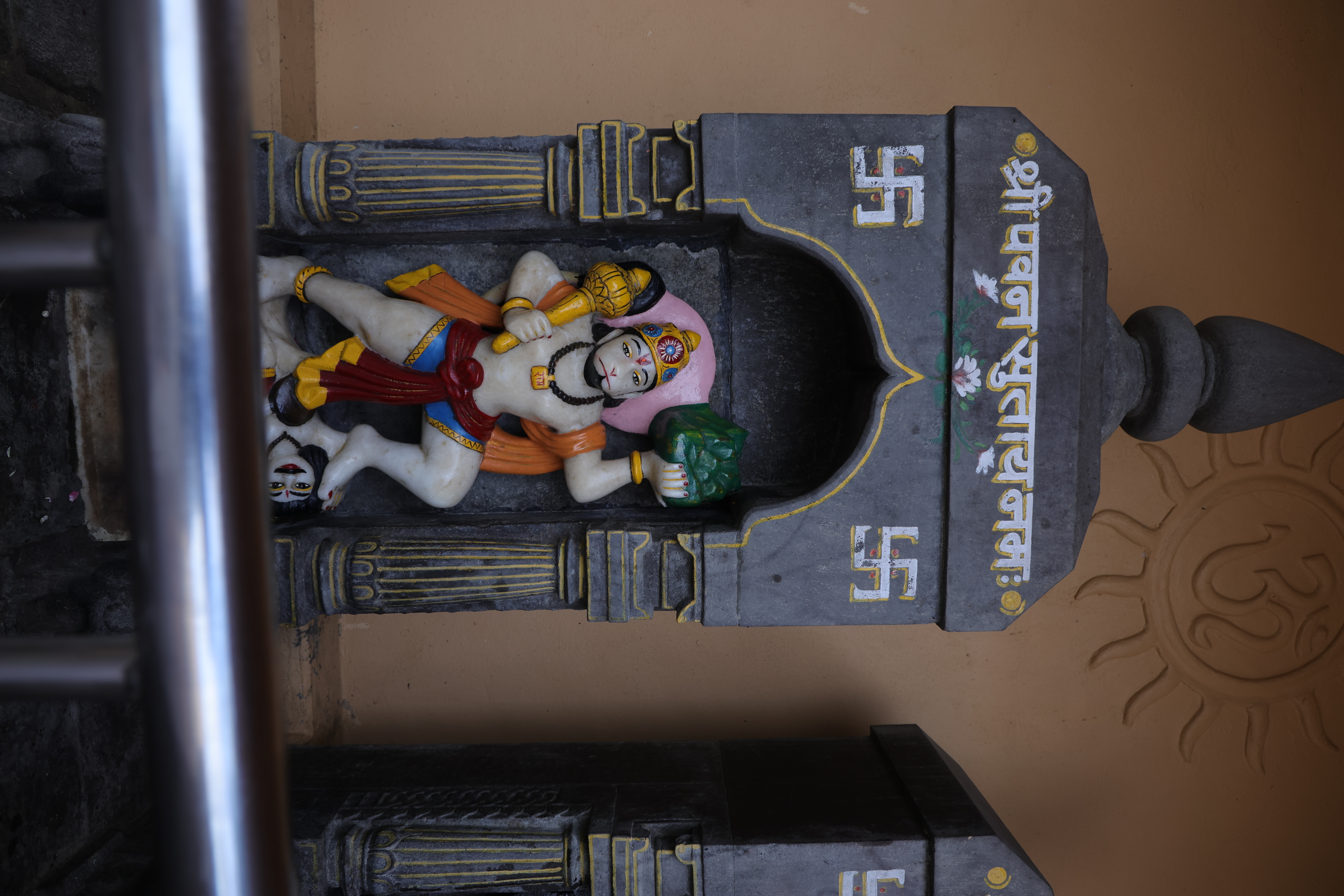 हनुमान मंदिर फोटो 4